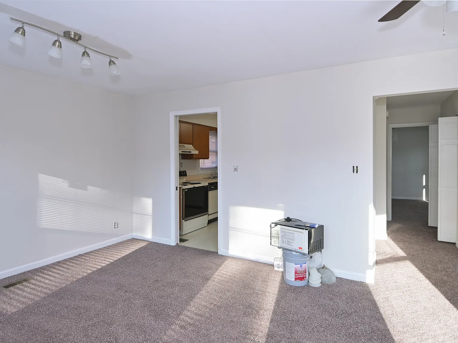 1 bed, $799 — Photo 4