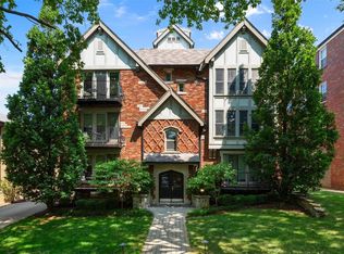 7527 Oxford Dr APT 3-W, Saint Louis, MO 63105