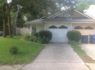 7613 Rain Forest Dr N, Jacksonville, FL 32277