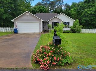 43 Cypress Ln, Crossville, AL 35962
