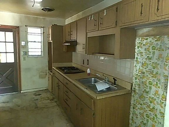5th image of 4845 Fredriksbrg Ave