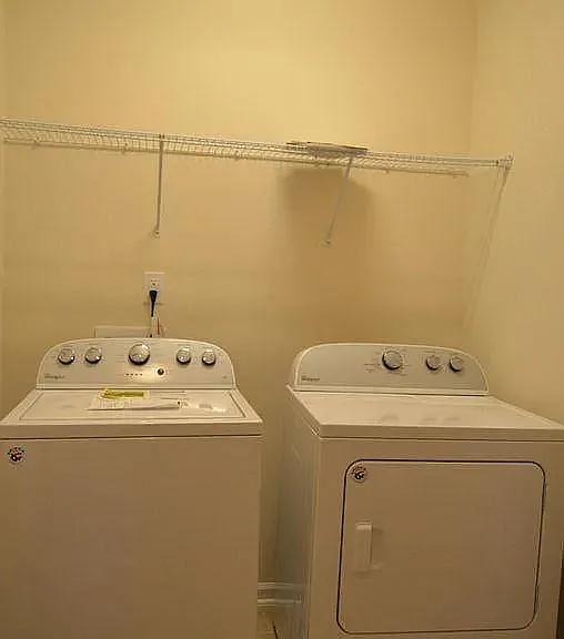 2230 Chattering Lory Ln #1A — Photo 23