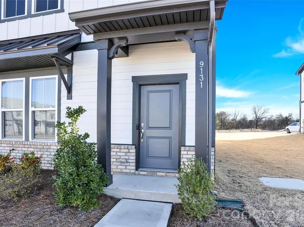 9131 NW Harwen Ln NE #32, Charlotte, NC 28215