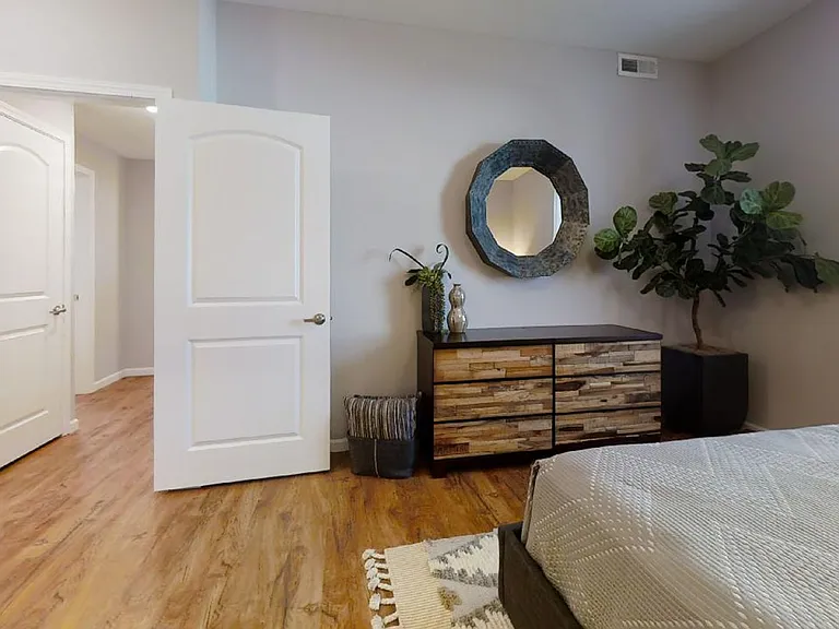 The Legends Apartments | Specials Available — Photo 39