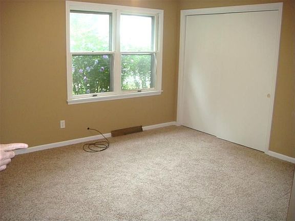5th image of 307 N Dick Ave