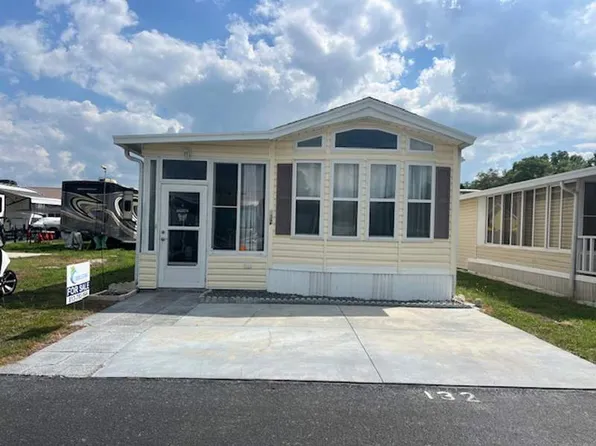 37400 Chancey Rd #132, Zephyrhills, FL 33541