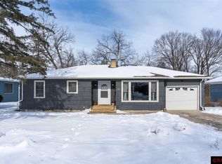 216 Davis St, Mankato, MN 56001