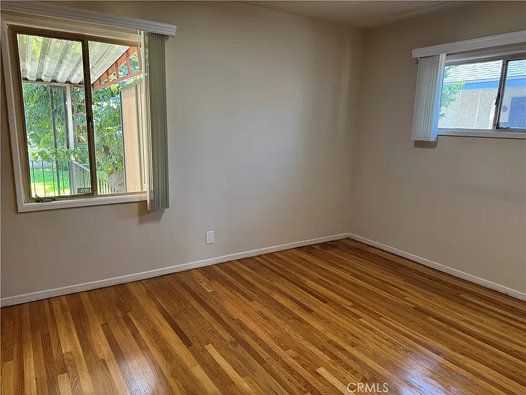 831 W Harvard Pl — Photo 12