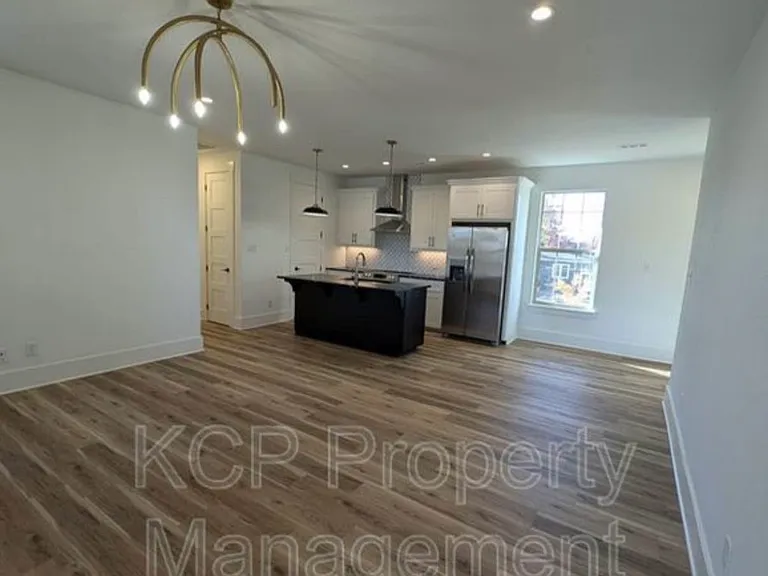 1813 N Garland Ave #2 — Photo 2