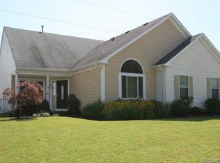 2 Tripp Ter, Hampton, VA 23666