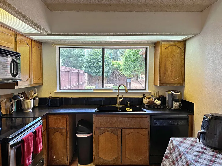 2814 Mill Valley Dr — Photo 6