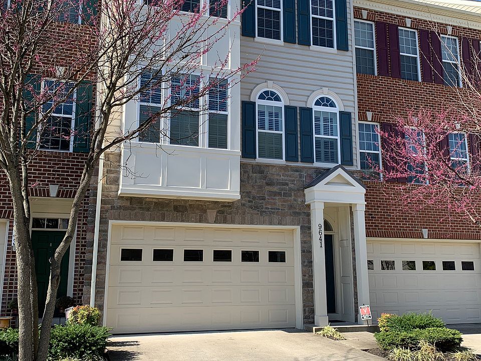 2nd image of 9641 Bothwell Ln