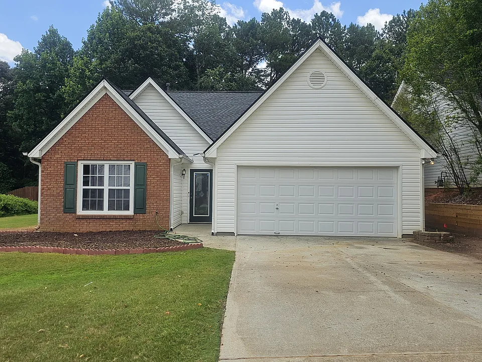 2590 Kentshire Way