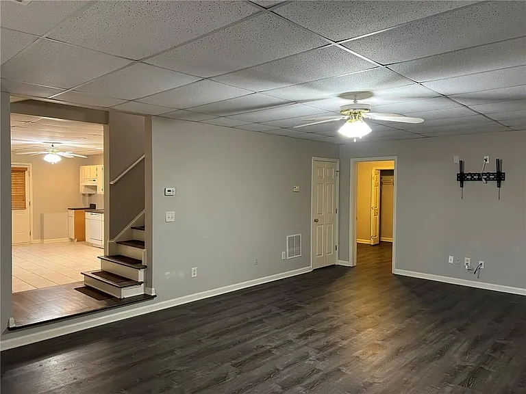 2476 Sewell Mill Rd — Photo 37