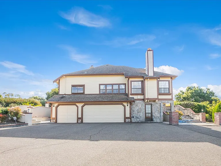27220 Carrington Cir — Photo 12