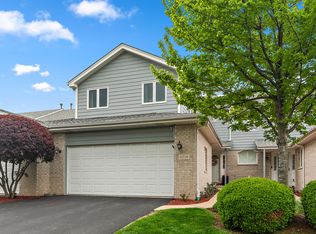 8738 Ballycastle Ln, Tinley Park, IL 60487