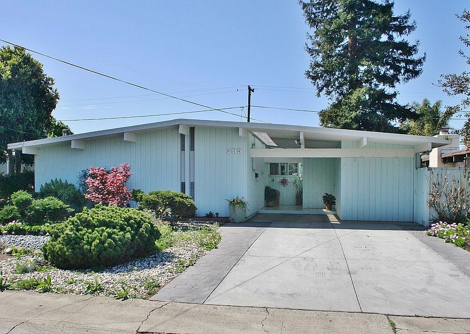1st image of 793 Richmond Ave