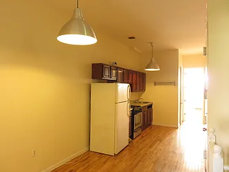 Rented by Rennit Inc.