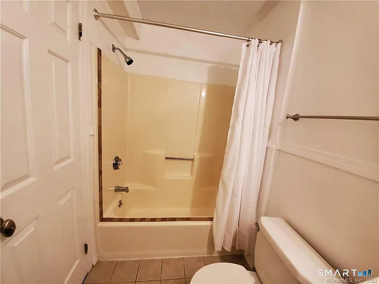 34 Glenwood Ave #101 — Photo 8