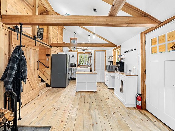 4th image of 20286 Leclerc Rd N