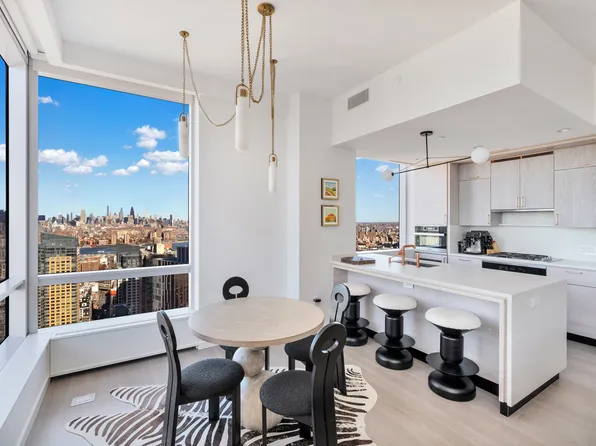 138 Willoughby Street image 7 of 12