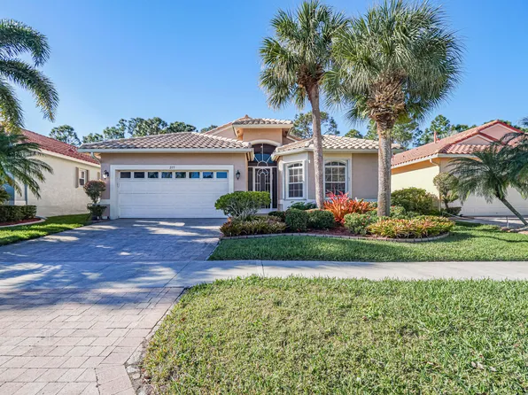 215 NW Chorale Way, Port St Lucie, FL 34986