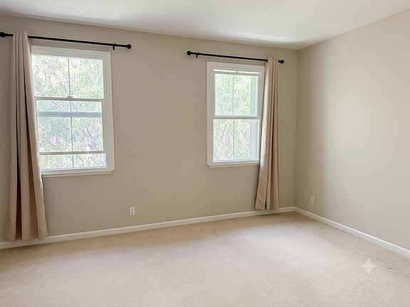 3rd image of 2214 Beech Cir