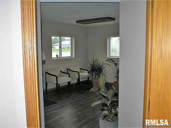 5th image of 7 Kemp Dr