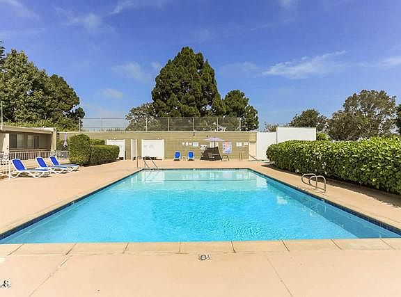 5th image of 123 E Channel Islands Blvd