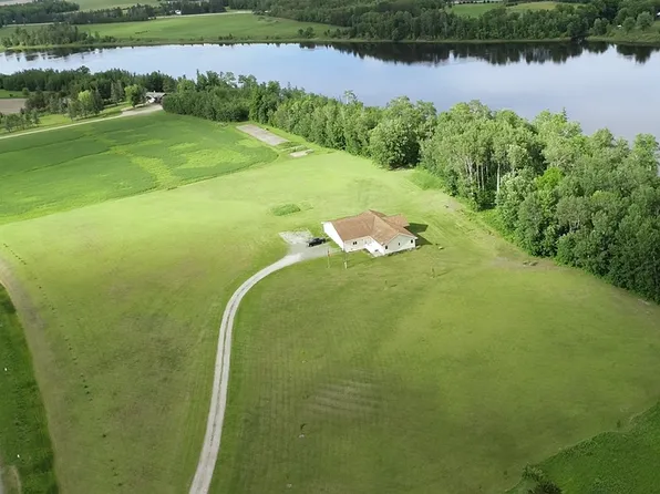 11777 State Highway 11 SE, Baudette, MN 56623