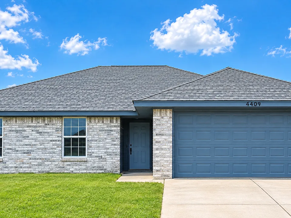 4409 Aspen Dr
