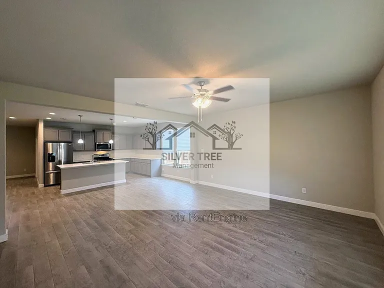 10921 Rockchapel Dr — Photo 6