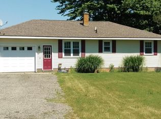 4637 10th St, Wayland, MI 49348