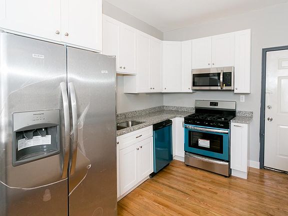 3rd image of 4401 N Drake Ave #2