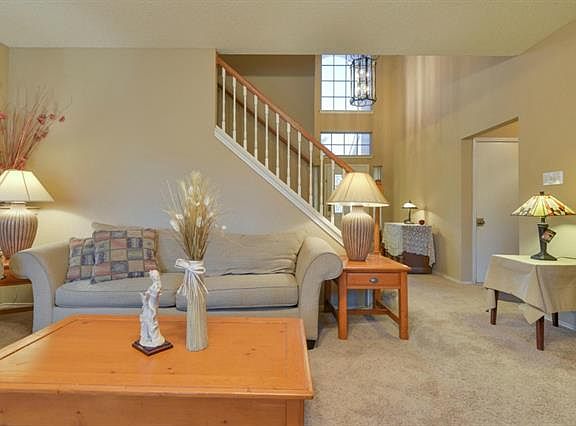 4th image of 4803 Osage Ct