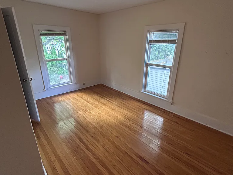 183 Wall St — Photo 11