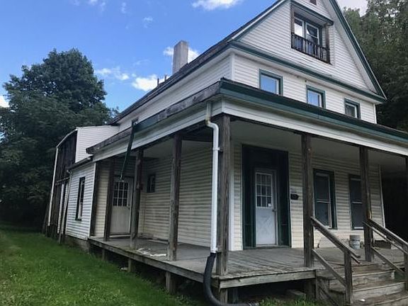 3rd image of 110 Liberty St