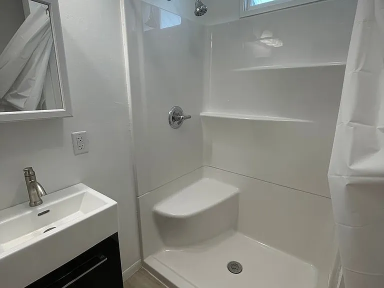 2805 Kossuth St — Photo 15