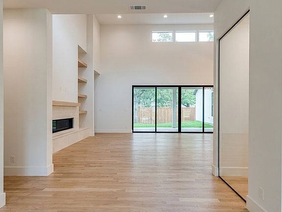 3rd image of 7047 Midbury Dr