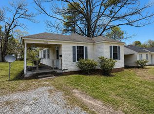2112 Jean St, Leesville, LA 71446
