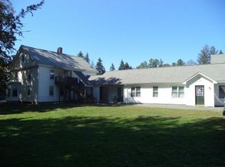 3 Hobart Ln, Amherst, MA 01002