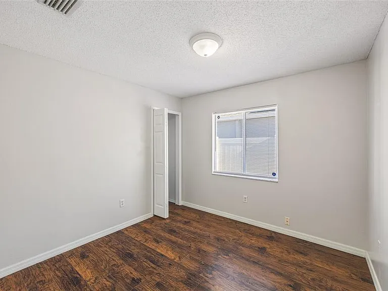 1305 Flexford St — Photo 13