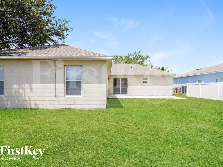 729 Pincon Ln — Photo 14