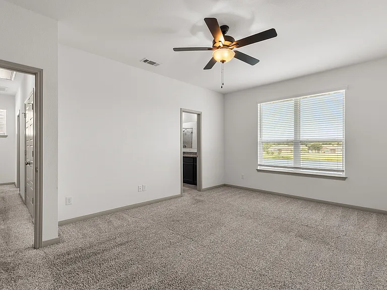 1504 Elise Ave — Photo 6