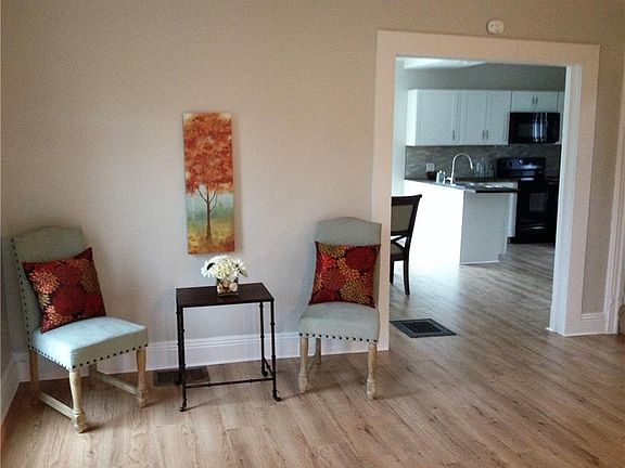 4th image of 50 Geddes St
