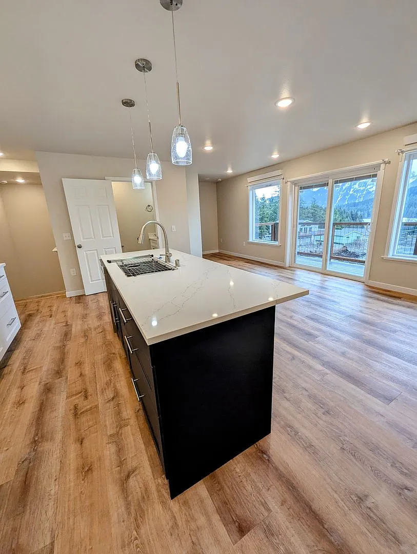 Building Photo - 3736 Lee Ct