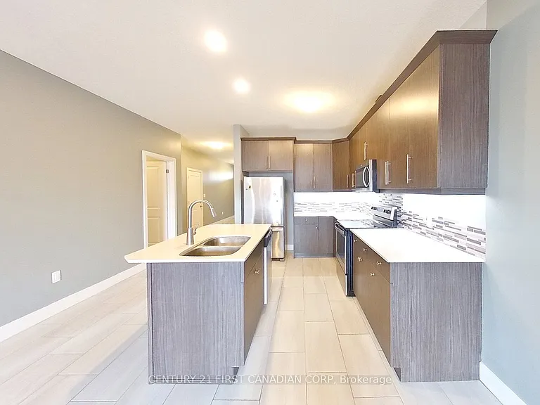 1375 Whetherfield St #98 — Photo 4