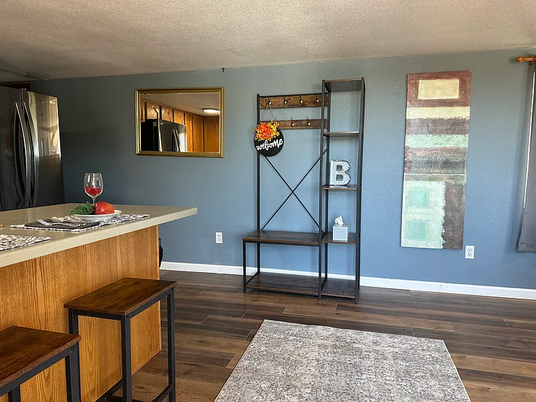 1949 Daggs Cir — Photo 18
