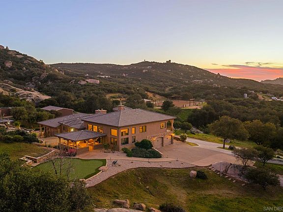 4th image of 19491 Deerhorn Valley Rd