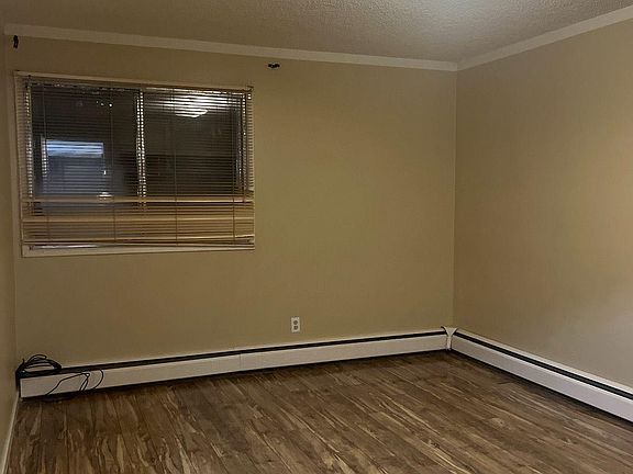 2nd image of 10111 Fraser Ave #302-303